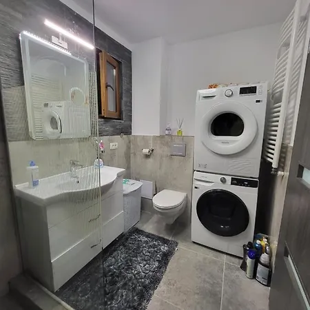 Apartment R&i House *