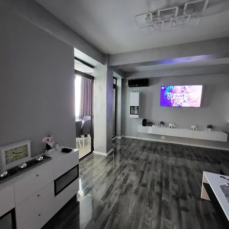 R&i House Apartment